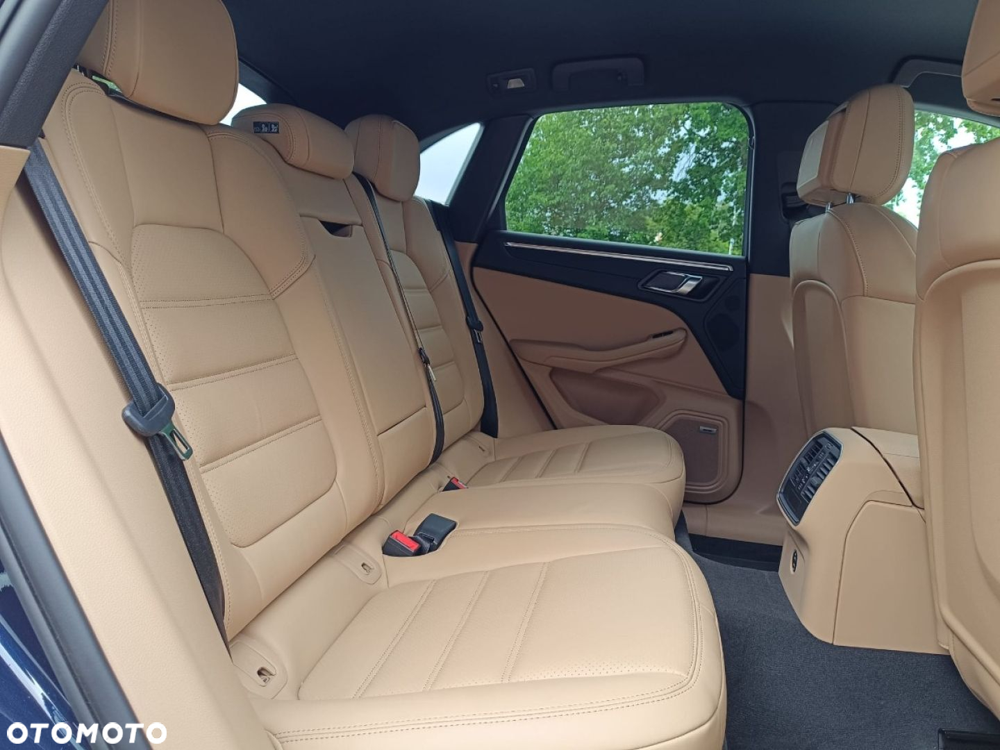 Porsche Macan - 36