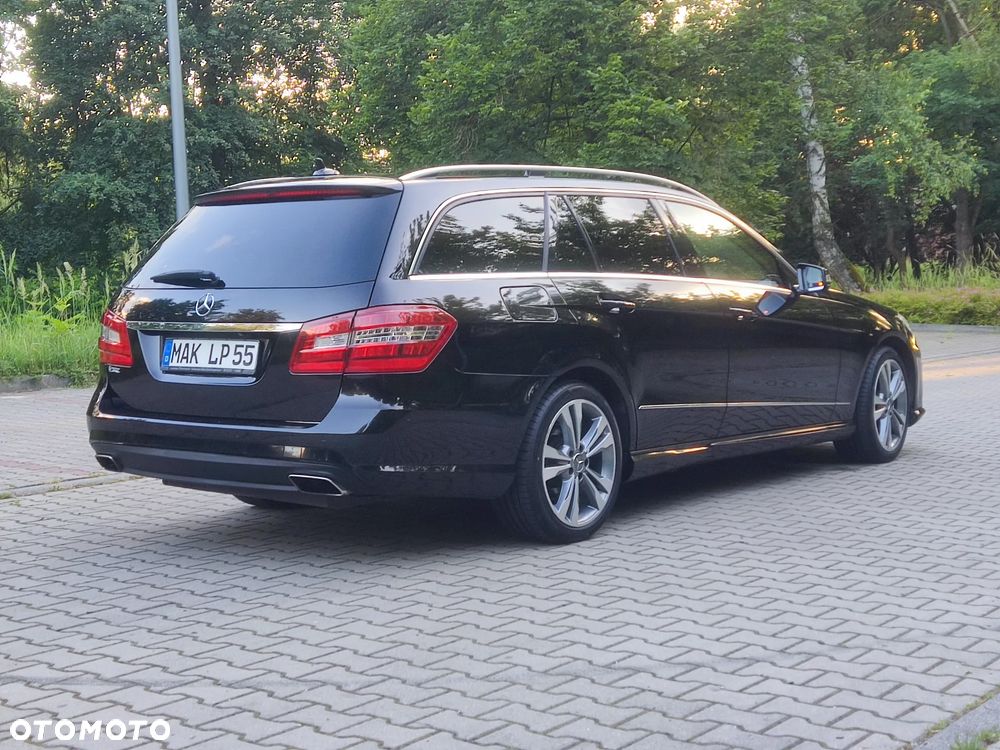 Mercedes-Benz Klasa E 220 CDI DPF BlueEFFICIENCY Automatik Elegance - 11
