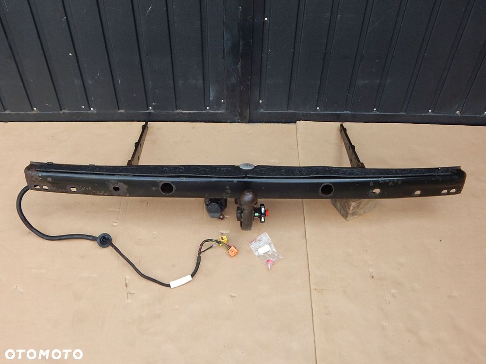 vw t5 multivan hak holowniczy instalacja - 1