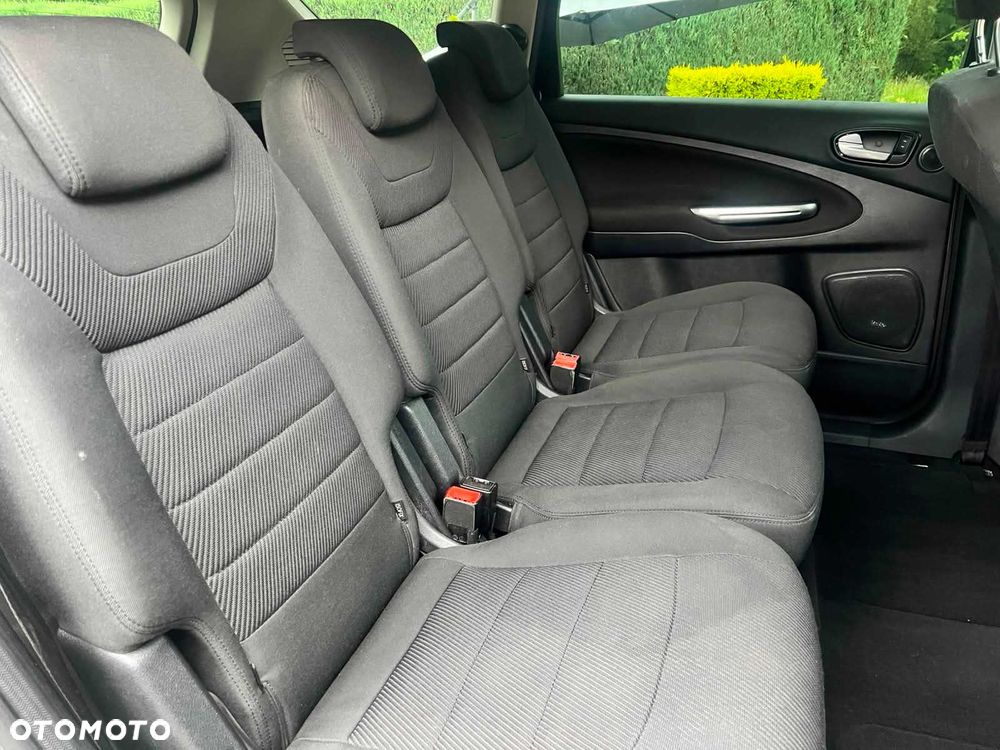 Ford S-Max - 8