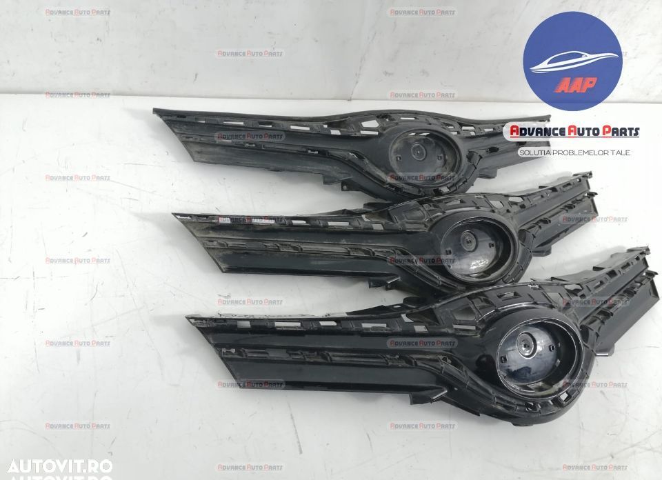 Grila centrala originala Toyota  Yaris  XP130 [facelift] [2014 - 2017] - 2