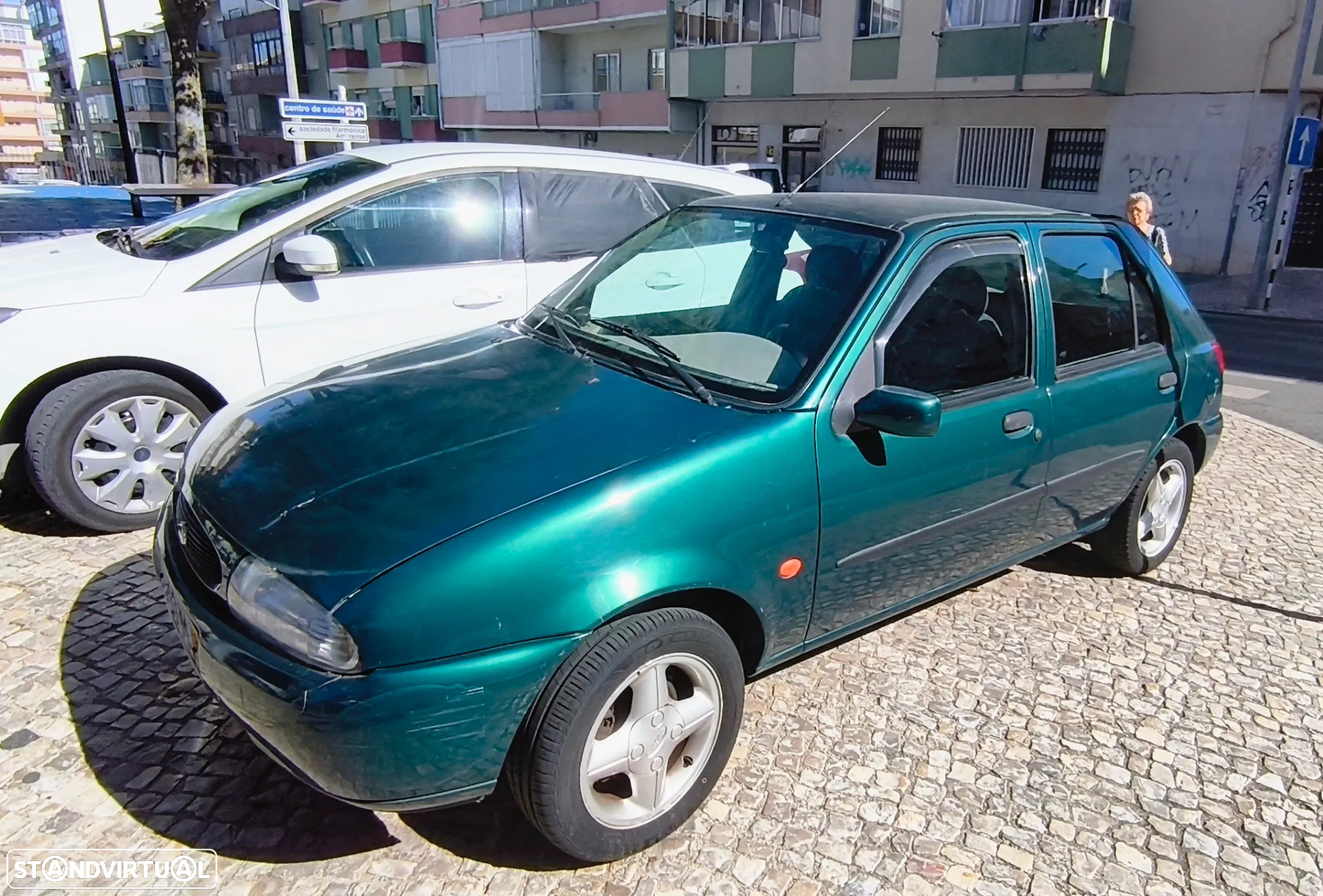 Ford Fiesta 1.25 Techno - 4