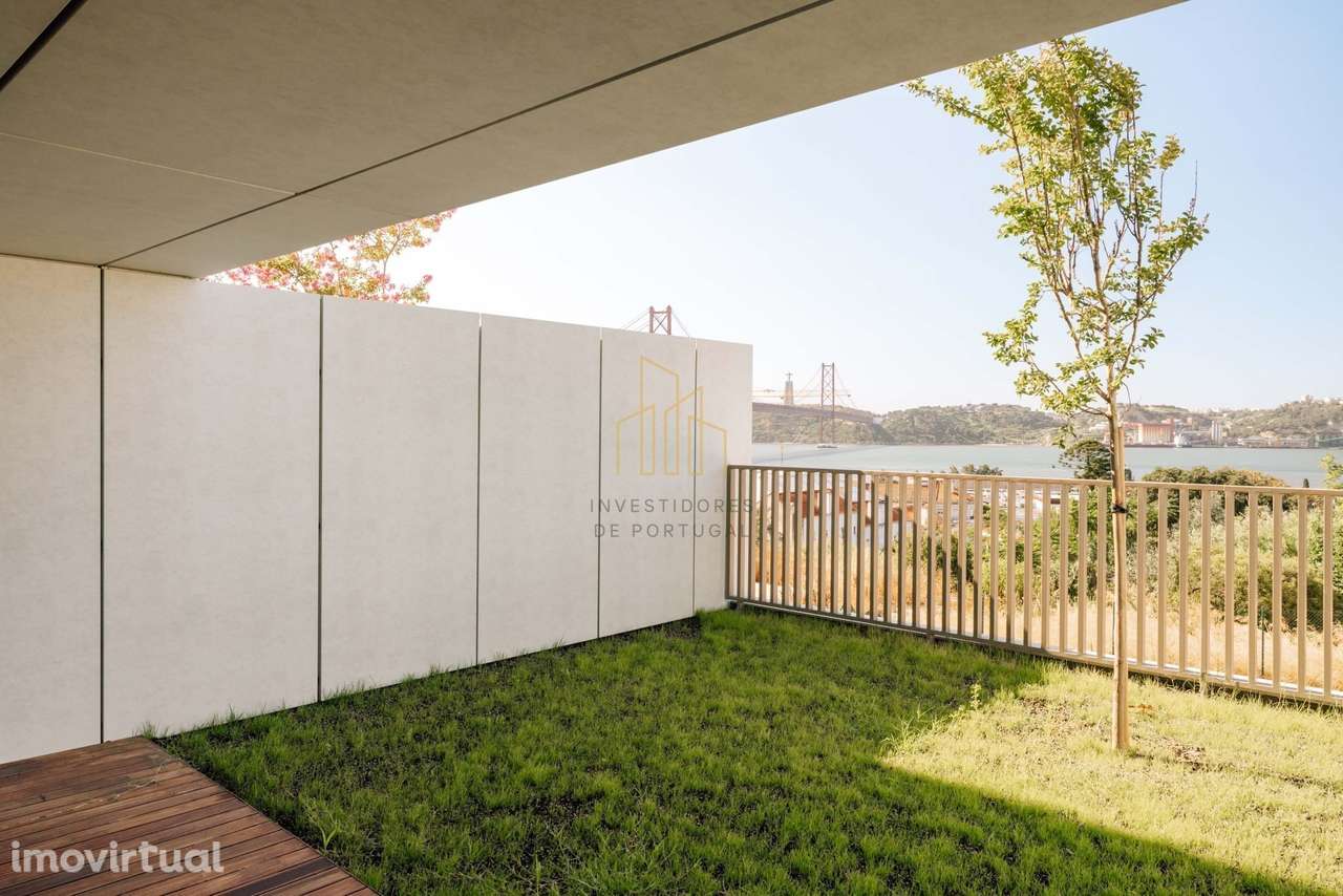 Moradia T5 Nova com Jardim, Jacuzzi e Vista Rio em Alcântara - Grande imagem: 3/20