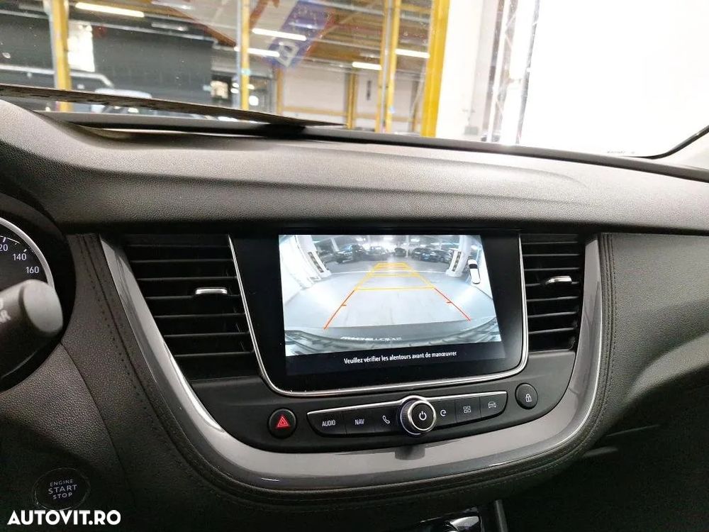 Opel Grandland X 1.6 Turbo Hybrid START/STOP 4X4 Ultimate - 7