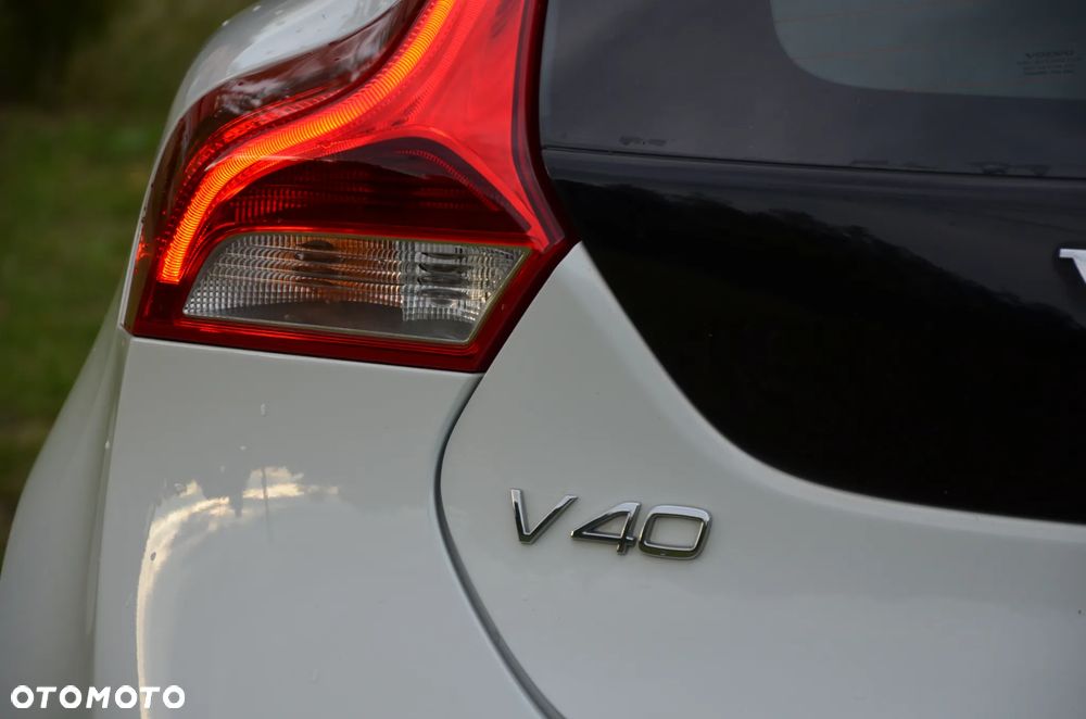 Volvo V40 T2 Kinetic - 10