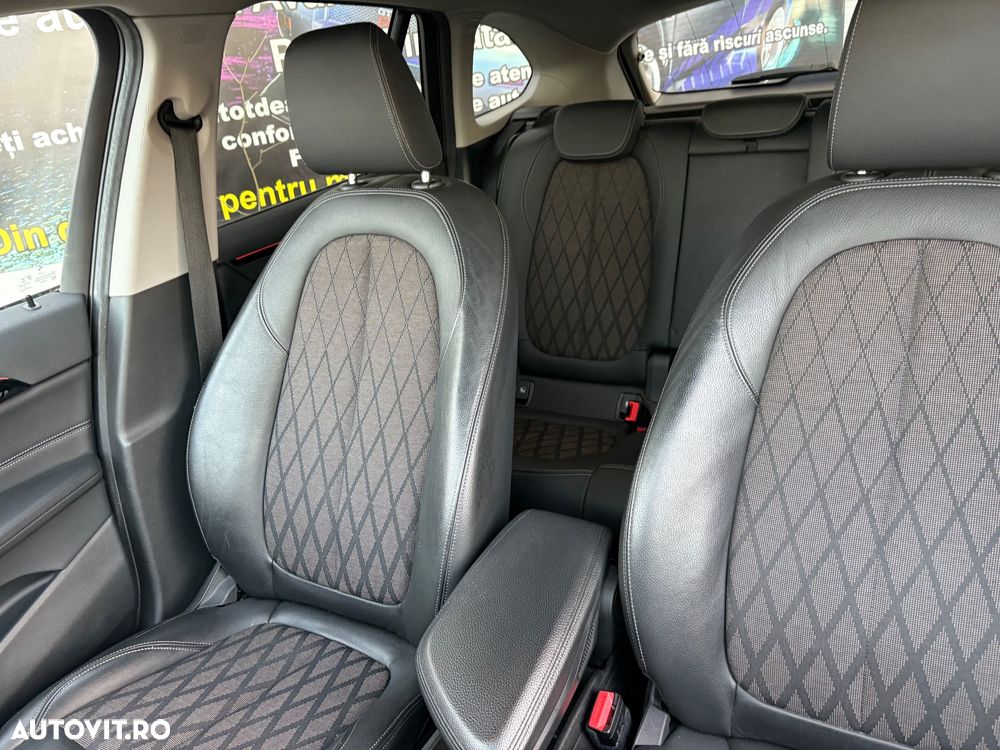 BMW X1 xDrive20i AT xLine - 31