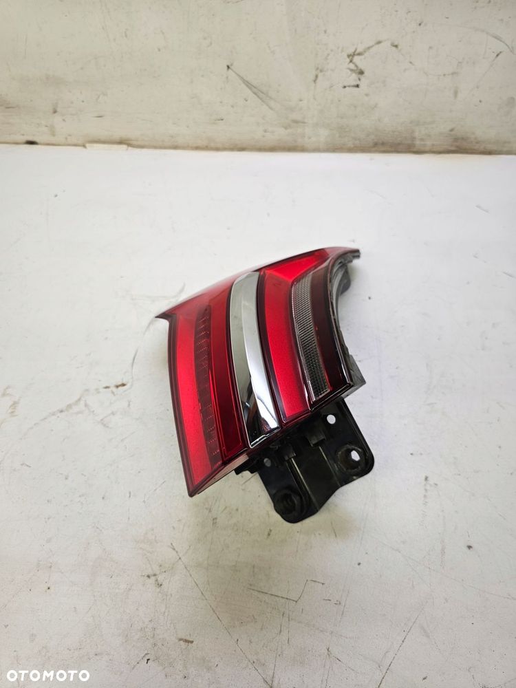 LAMPA LEWY TYŁ BŁOTNIK AUDI A6 C8 4K5945069 - 5
