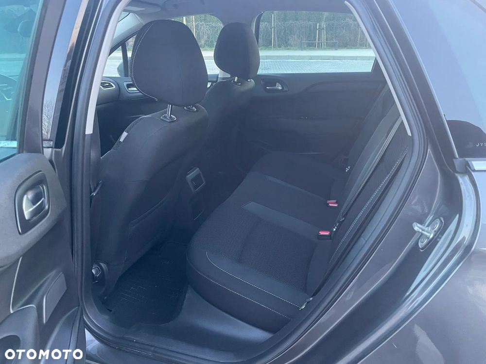 Citroën C4 1.2 e-THP Exclusive - 8