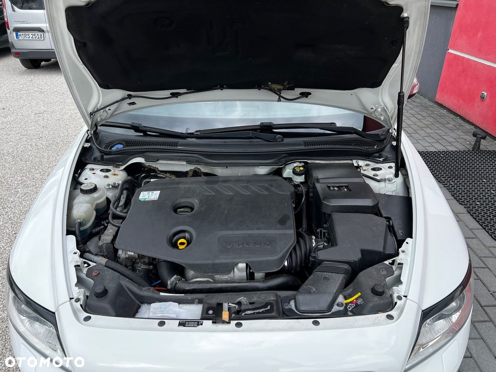 Volvo V50 DPF D2 RDesign Edition - 28