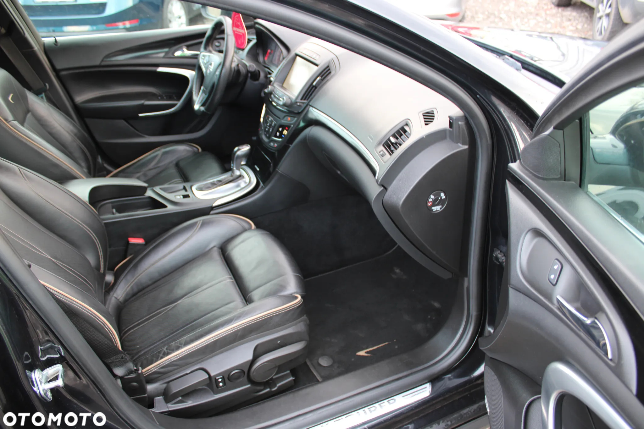 Opel Insignia 2.0 Bi Turbo CDTI 4x4 Country Tourer - 17