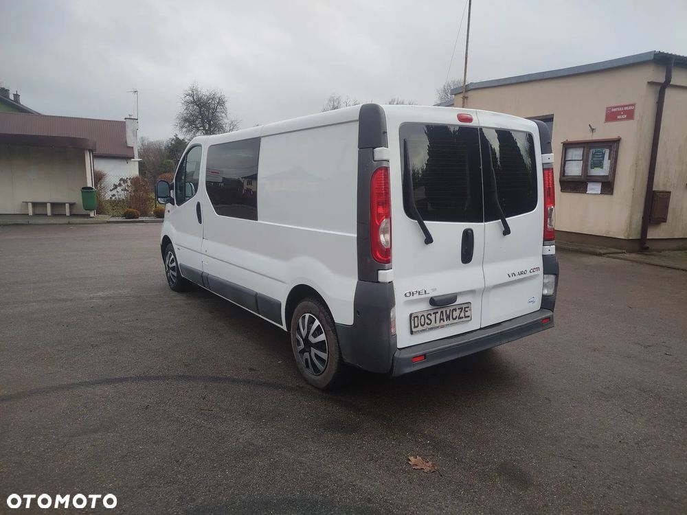Opel Vivaro - 10
