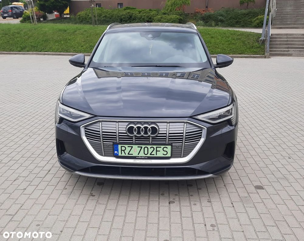 Audi e-tron - 7