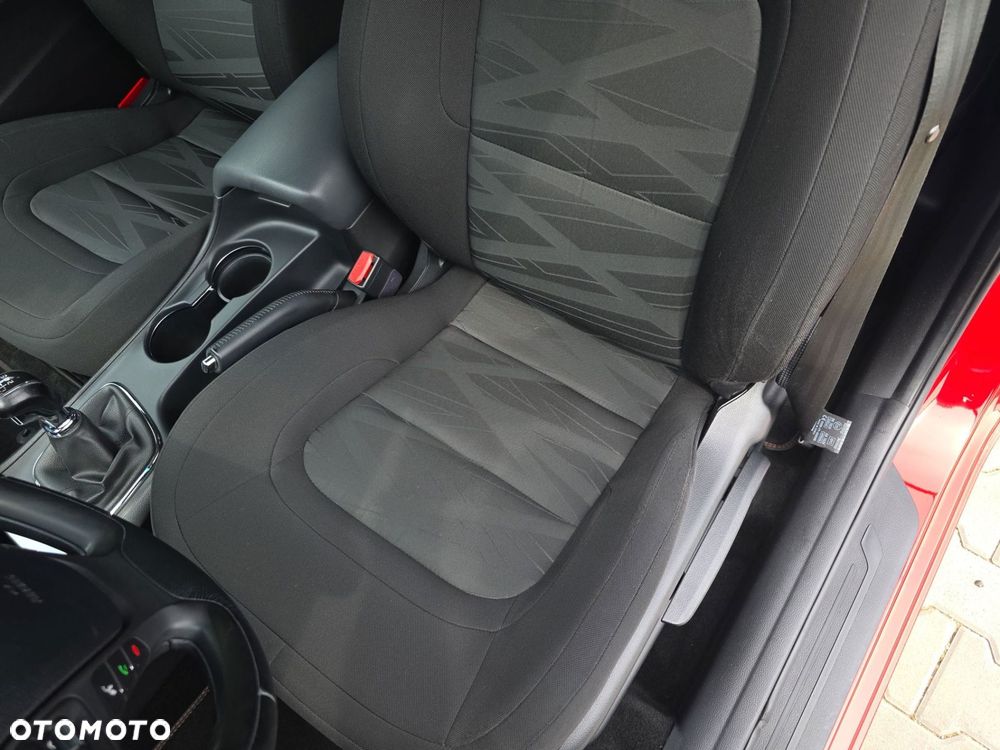 Kia Ceed - 13