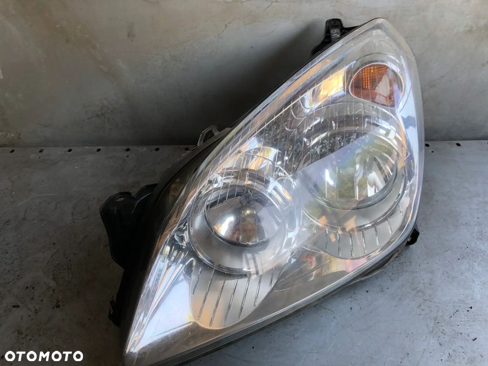 LA-53 . Lampa Lewy Przód 13239286 LH Opel Astra H 2010R Angielska 1LG270370-43 - Gwarancja Wysyłka - 1