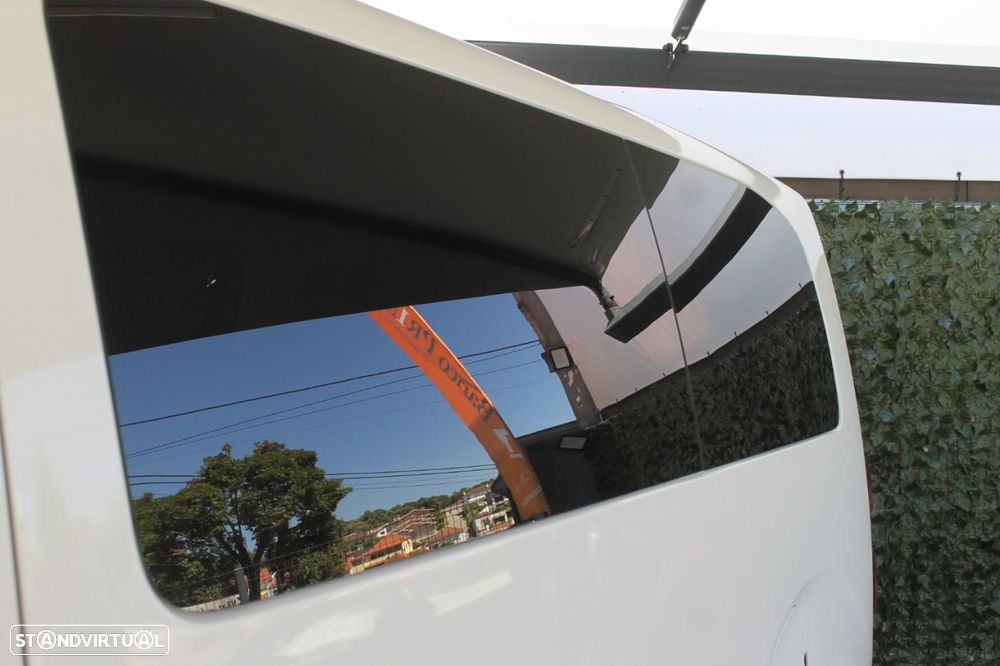 Peugeot Traveller 1.6 BlueHDi L2H1 Business Standard - 38