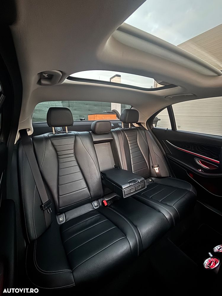Mercedes-Benz E 220 d 4MATIC Aut. - 12