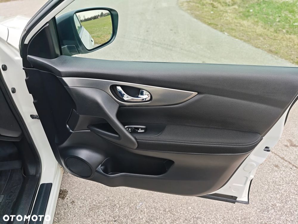 Nissan Qashqai 1.6 DIG-T Tekna - 16