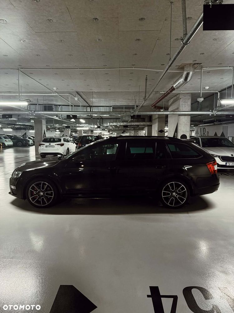 Skoda Octavia 2.0 TDI DSG RS - 3