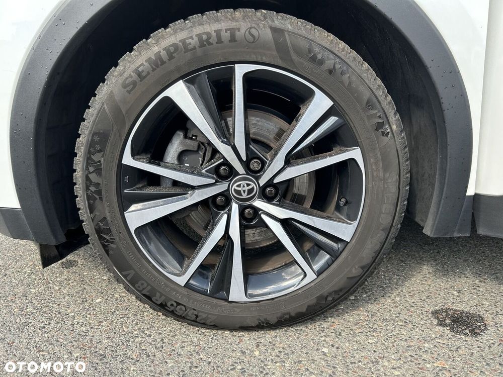 Toyota C-HR - 9