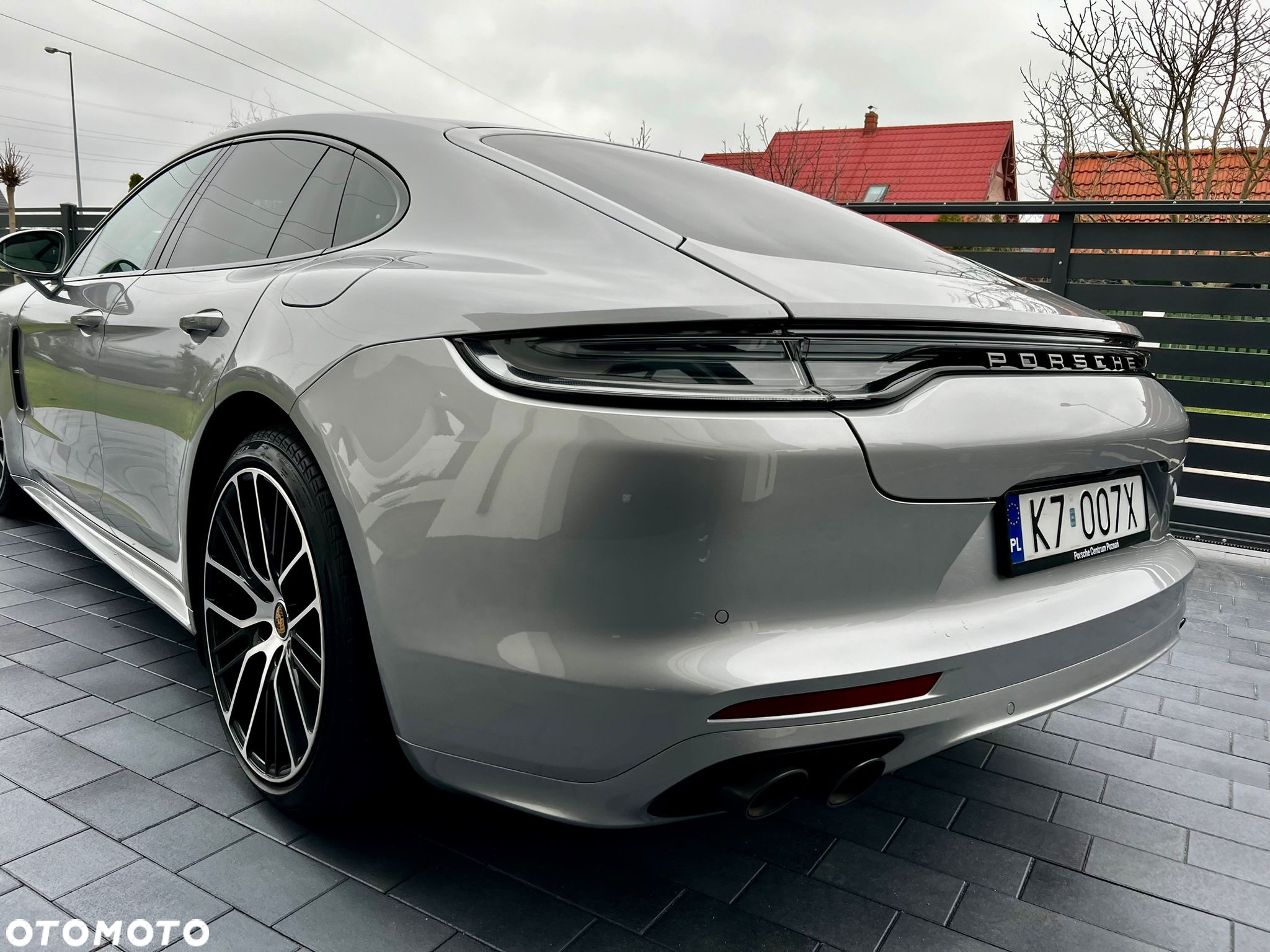 Porsche Panamera 4 E-Hybrid Platinum Edition - 10