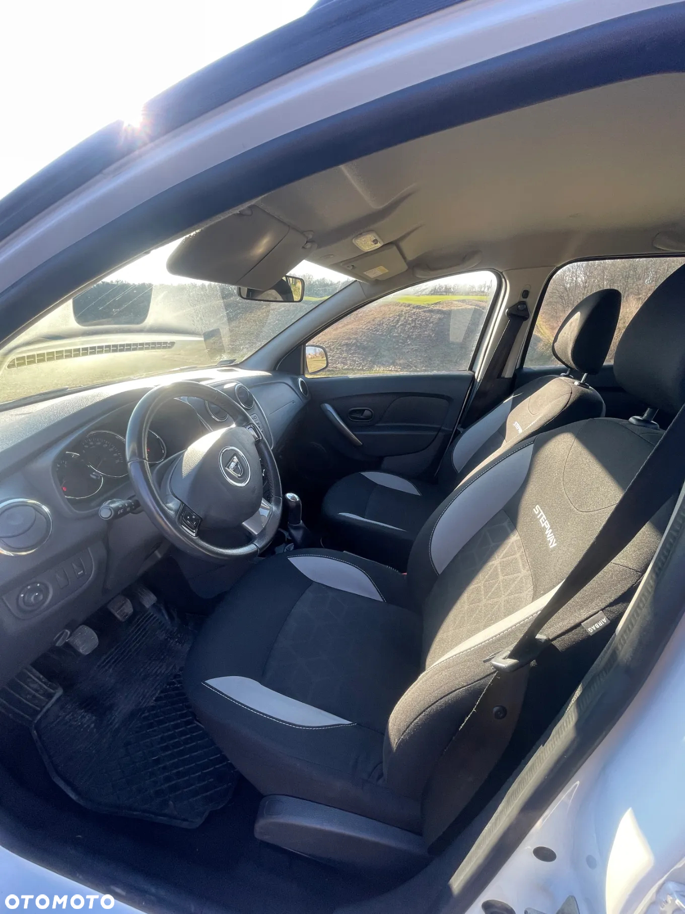 Dacia Sandero - 9