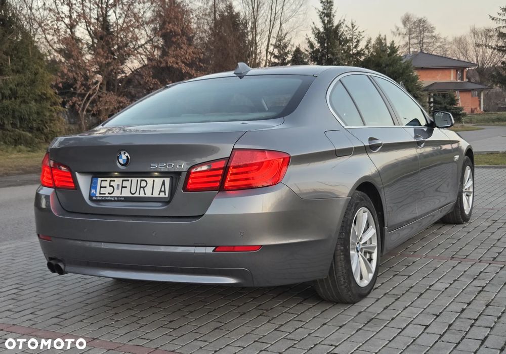 BMW Seria 5 520d xDrive Luxury Line - 6