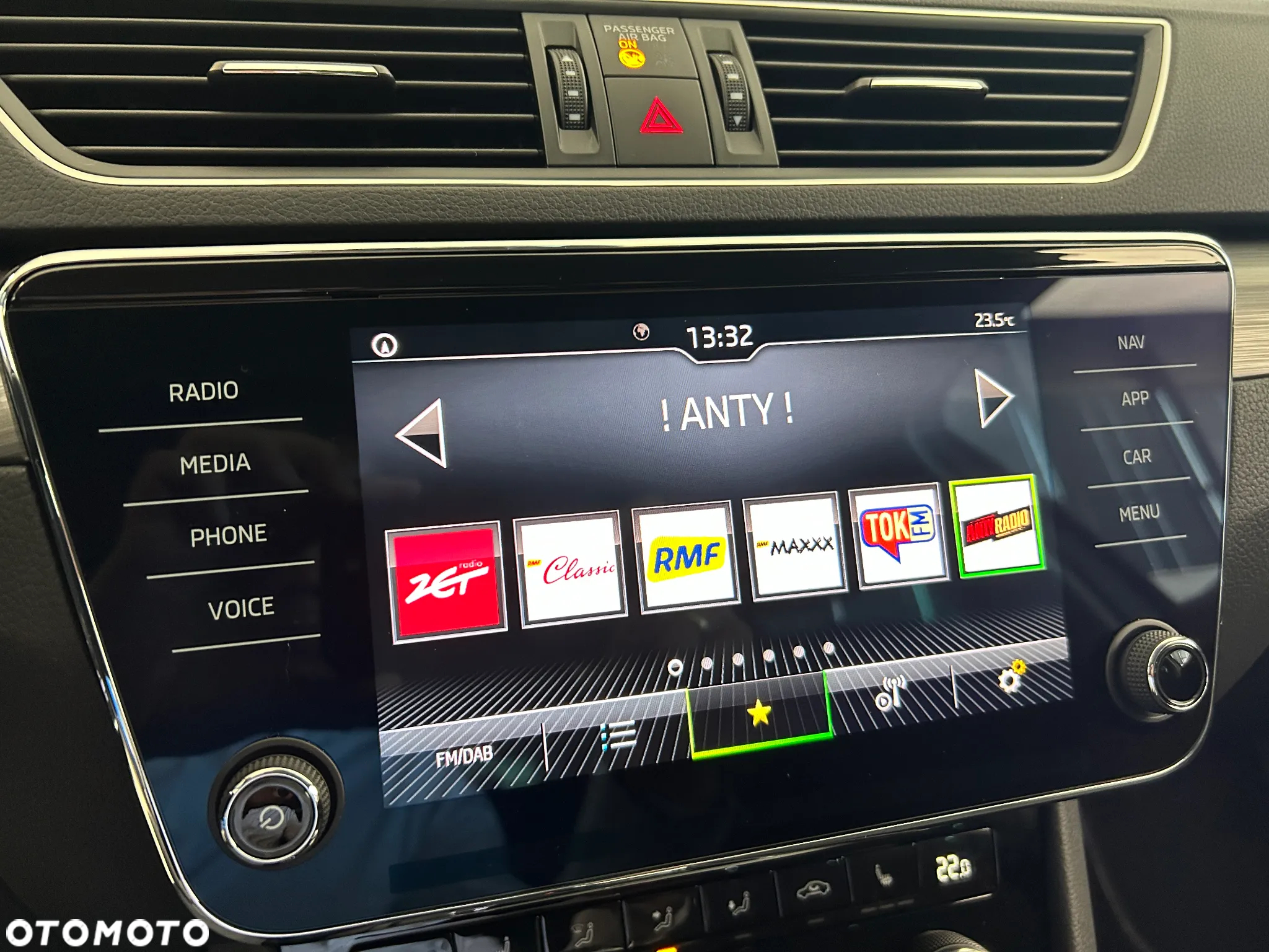 Skoda Superb 1.5 TSI Ambition DSG - 27