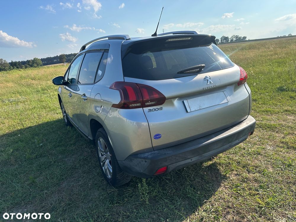 Peugeot 2008 PureTech 82 Allure - 2