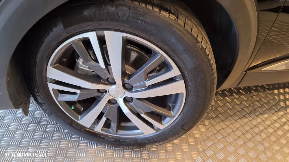 Peugeot 3008 1.5 BlueHDi Allure EAT8 - 34