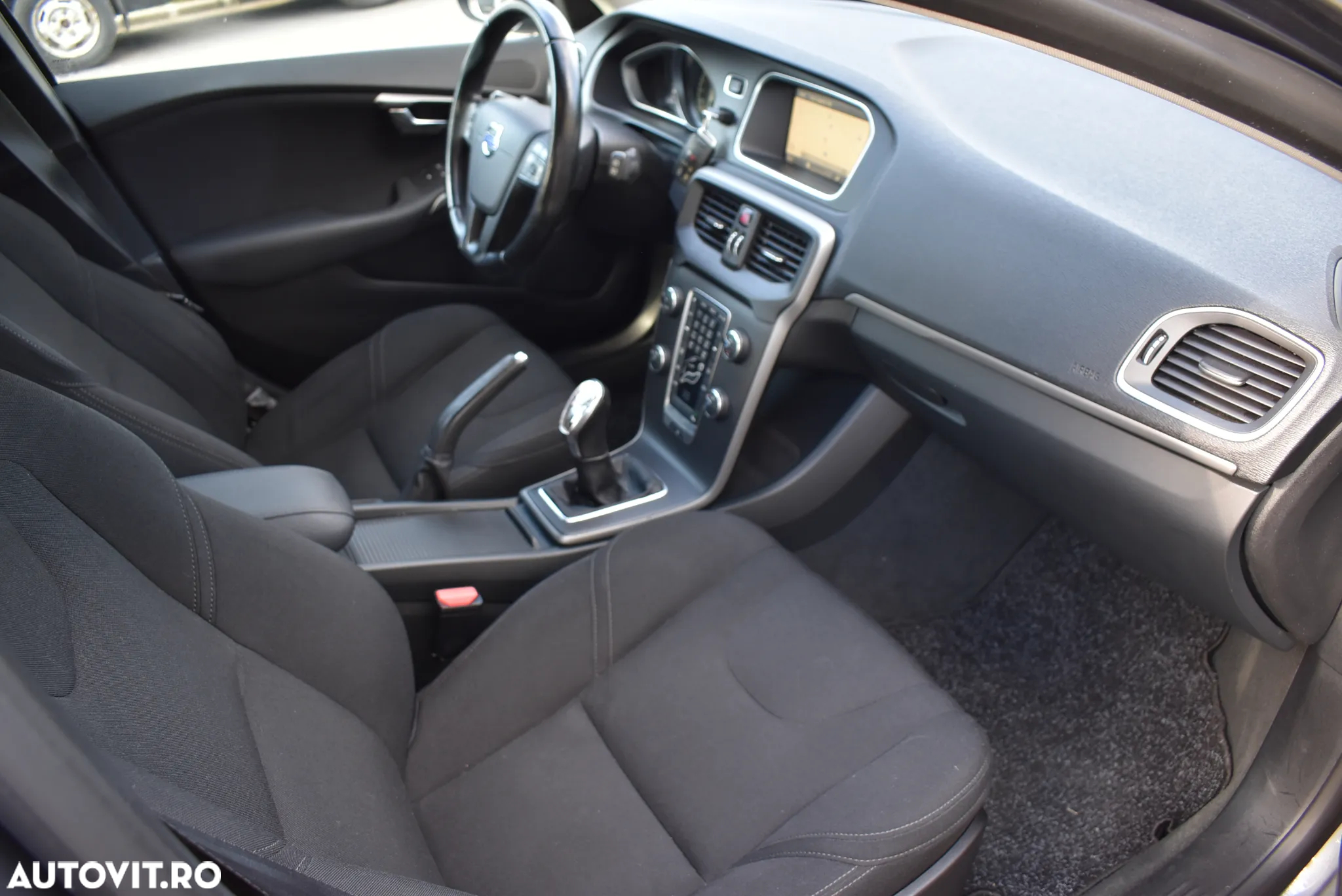 Volvo V40 D2 - 7