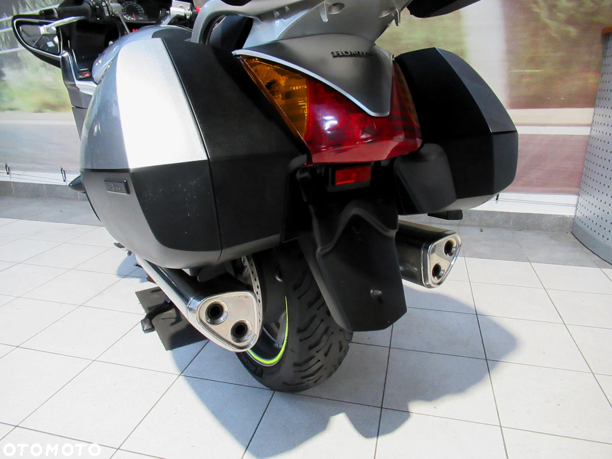 Honda ST - 23