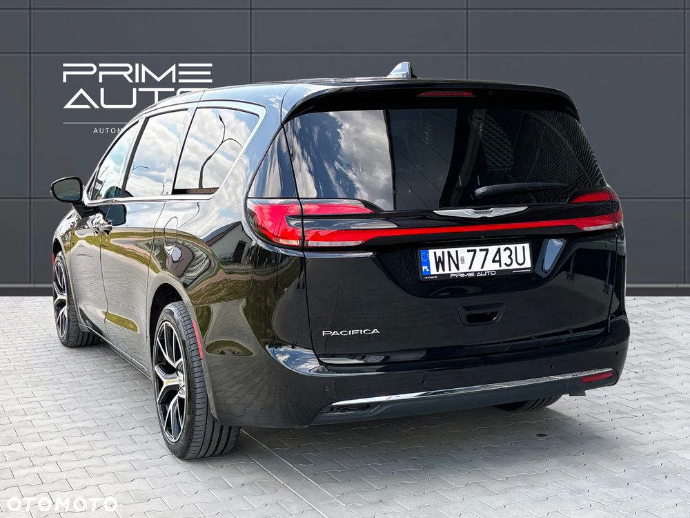 Chrysler Pacifica - 5