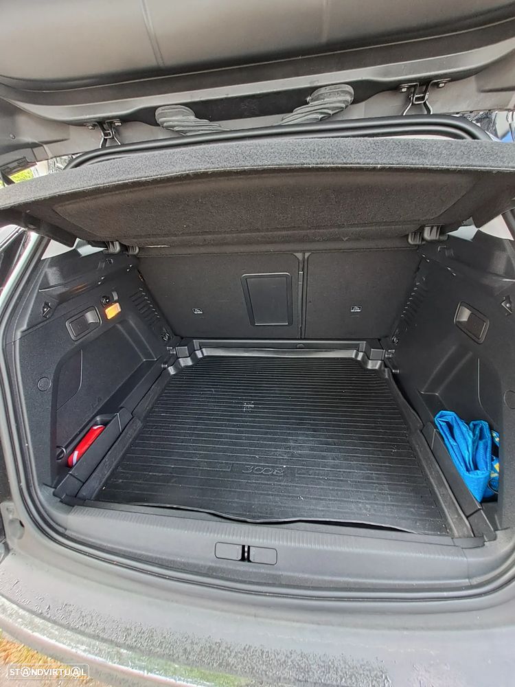 Peugeot 3008 - 11