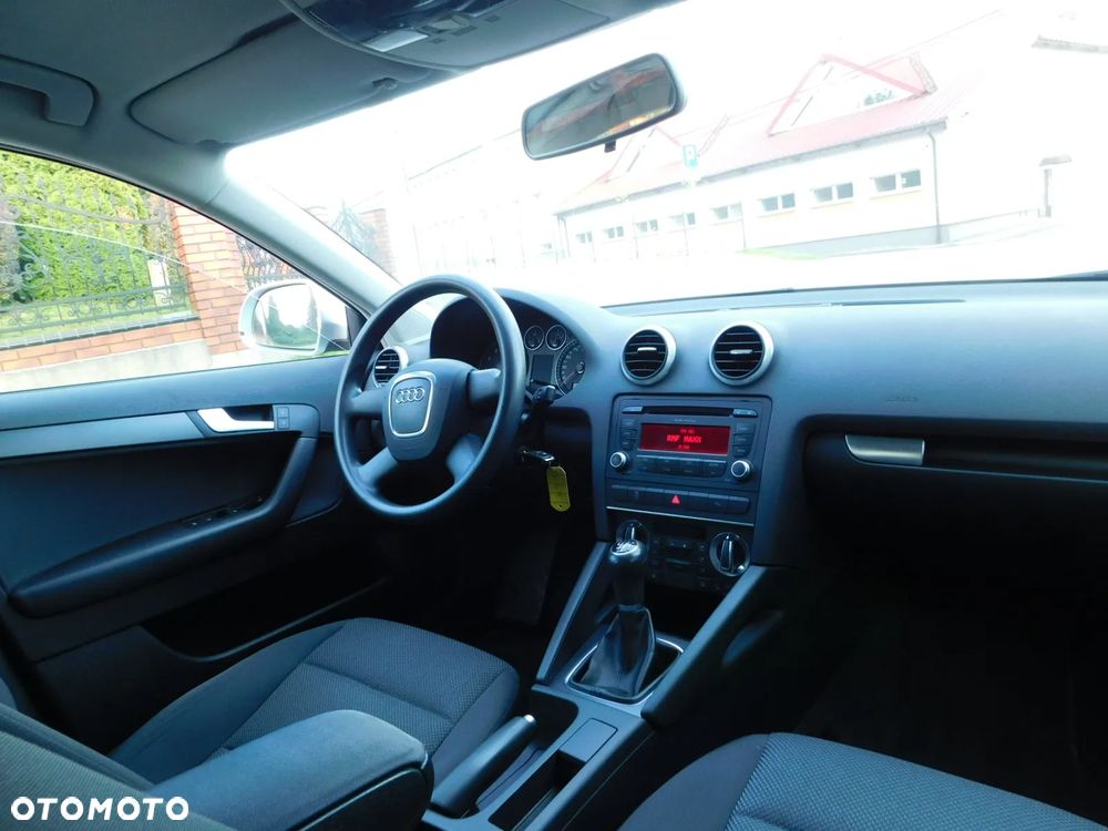 Audi A3 Sportback 1.6 Limited Edition - 16