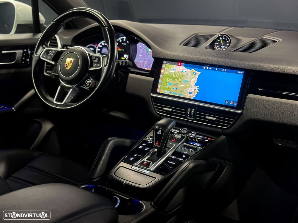 Porsche Cayenne Coupé E-Hybrid - 5