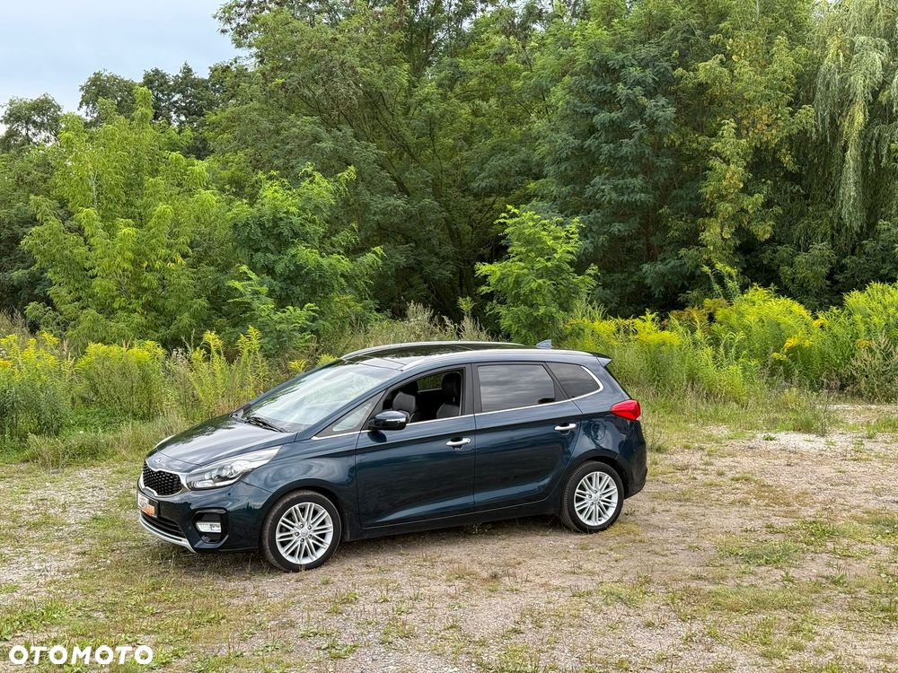 Kia Carens 1.7 CRDi M 7os - 5
