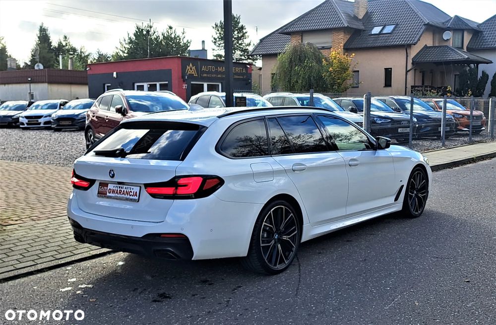 BMW Seria 5 520d Touring M Sport Edition - 10