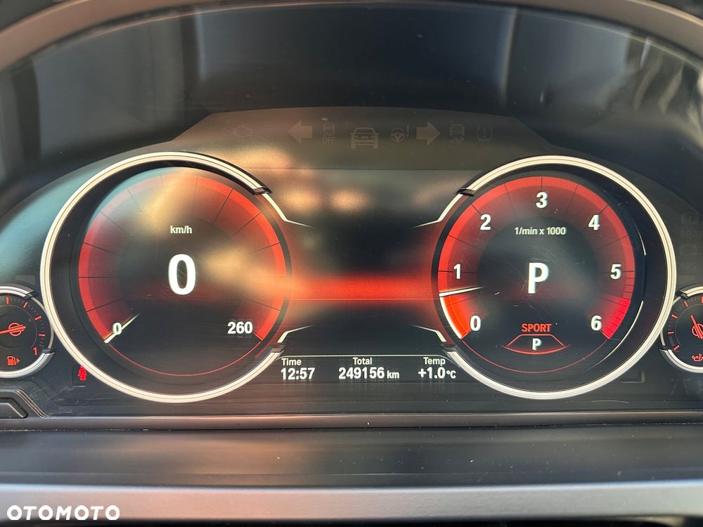 BMW Seria 7 740d xDrive - 13