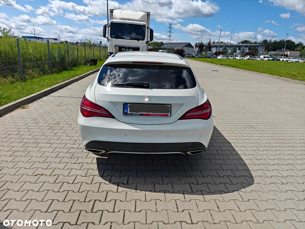 Mercedes-Benz CLA 180 7G-DCT UrbanStyle Edition - 9