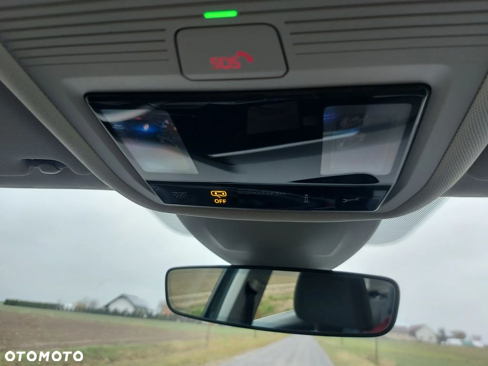 Volkswagen Golf - 24