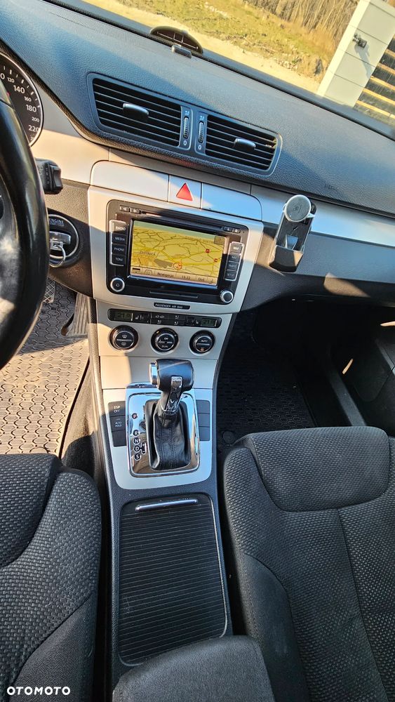 Volkswagen Passat 2.0 TDI DPF Comfortline DSG - 12