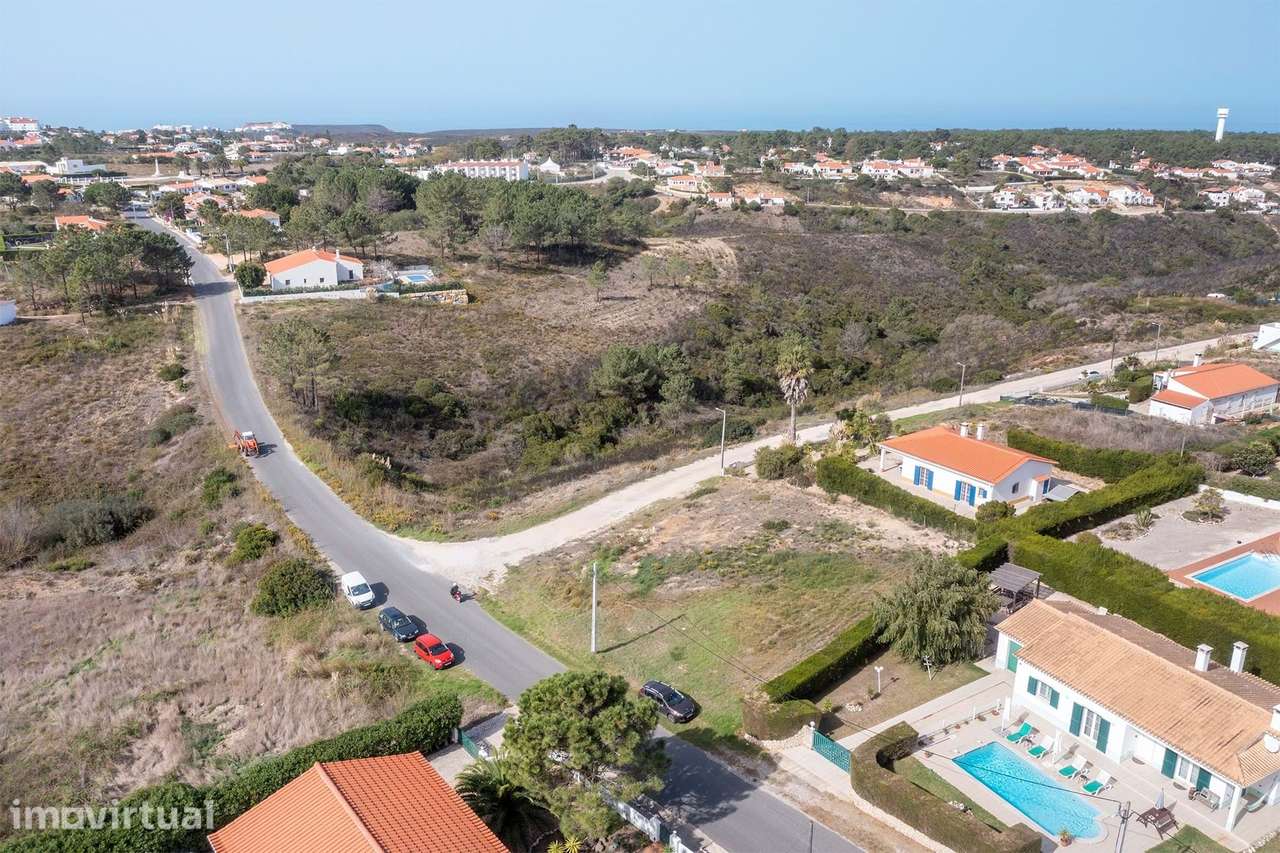 LOTE URBANO NO VALE DA TELHA - Grande imagem: 2/9