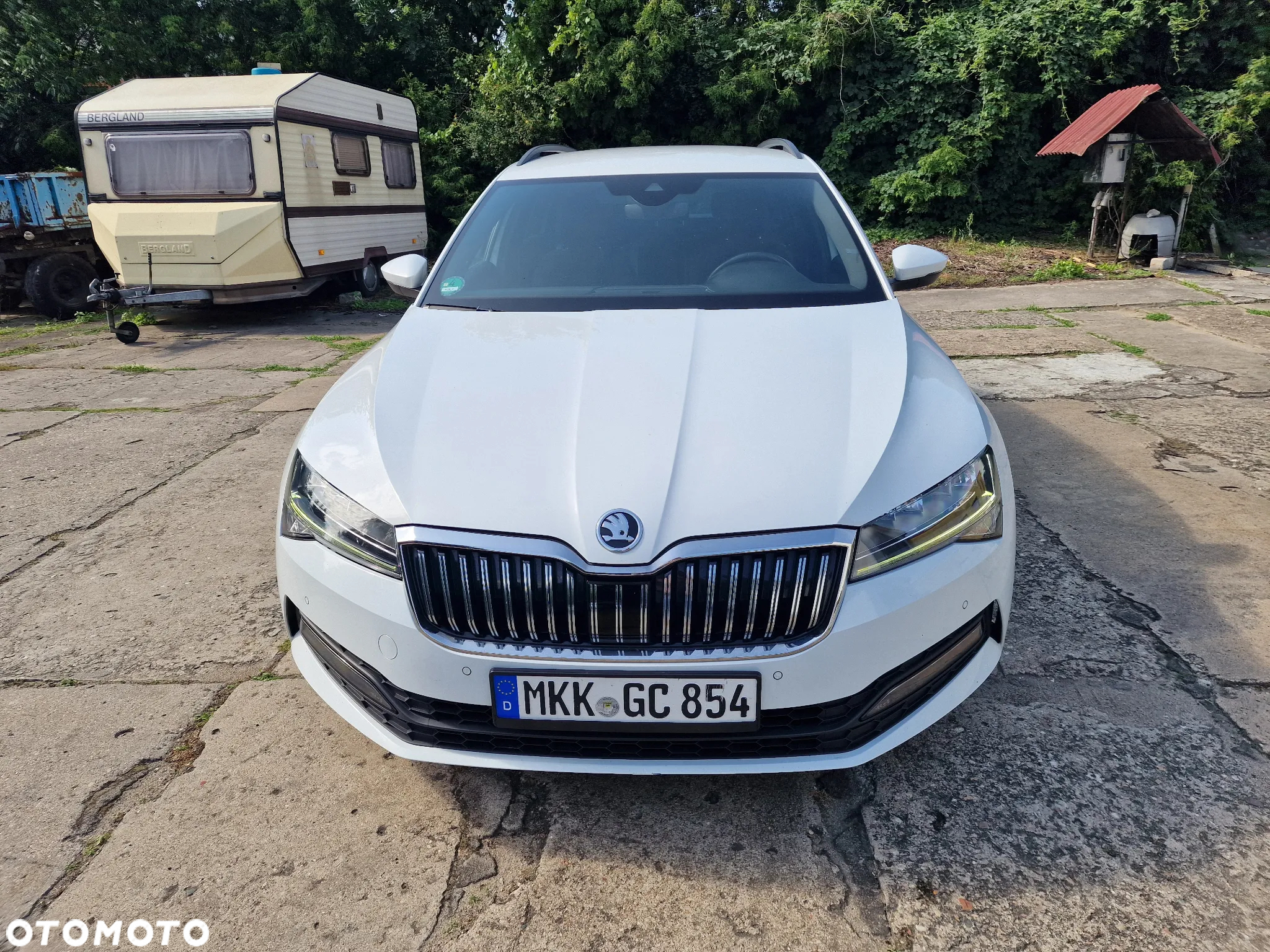 Skoda Superb Combi 2.0 TDI DSG Premium Edition - 2