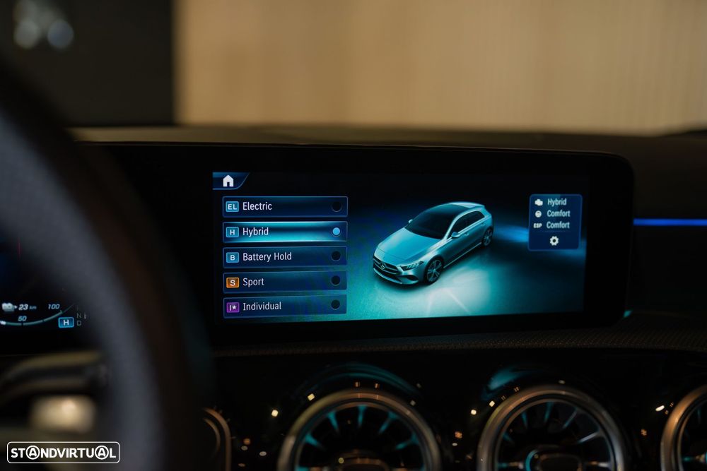 Mercedes-Benz A 250 e 8G-DCT AMG Line - 36