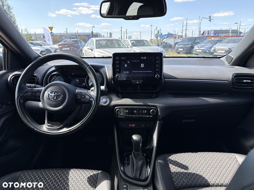 Toyota Yaris - 13