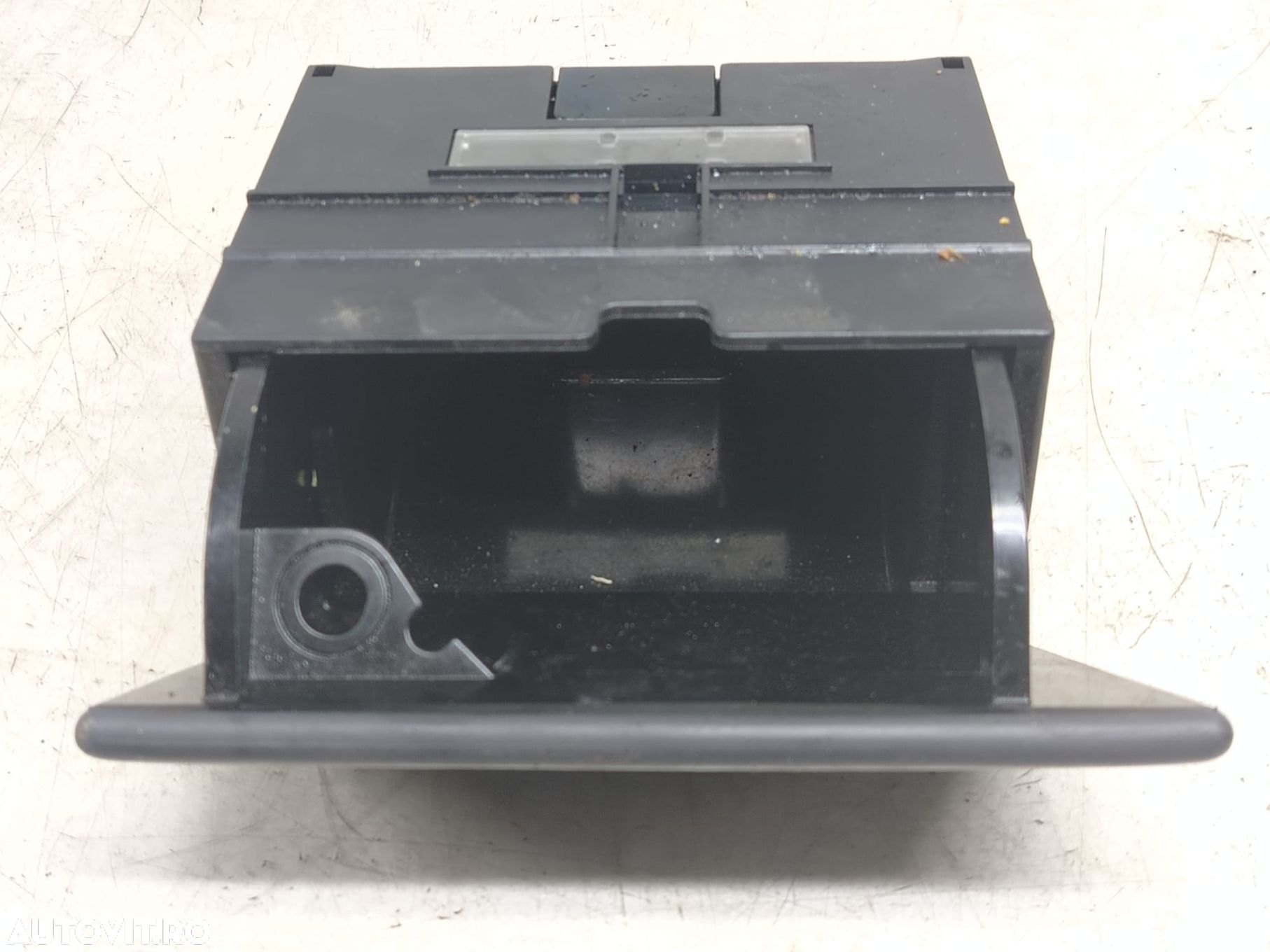 Scrumiera 5m1587309 Volkswagen VW Golf Plus 1 [2004 - 2009] 1.9 tdi B - 1