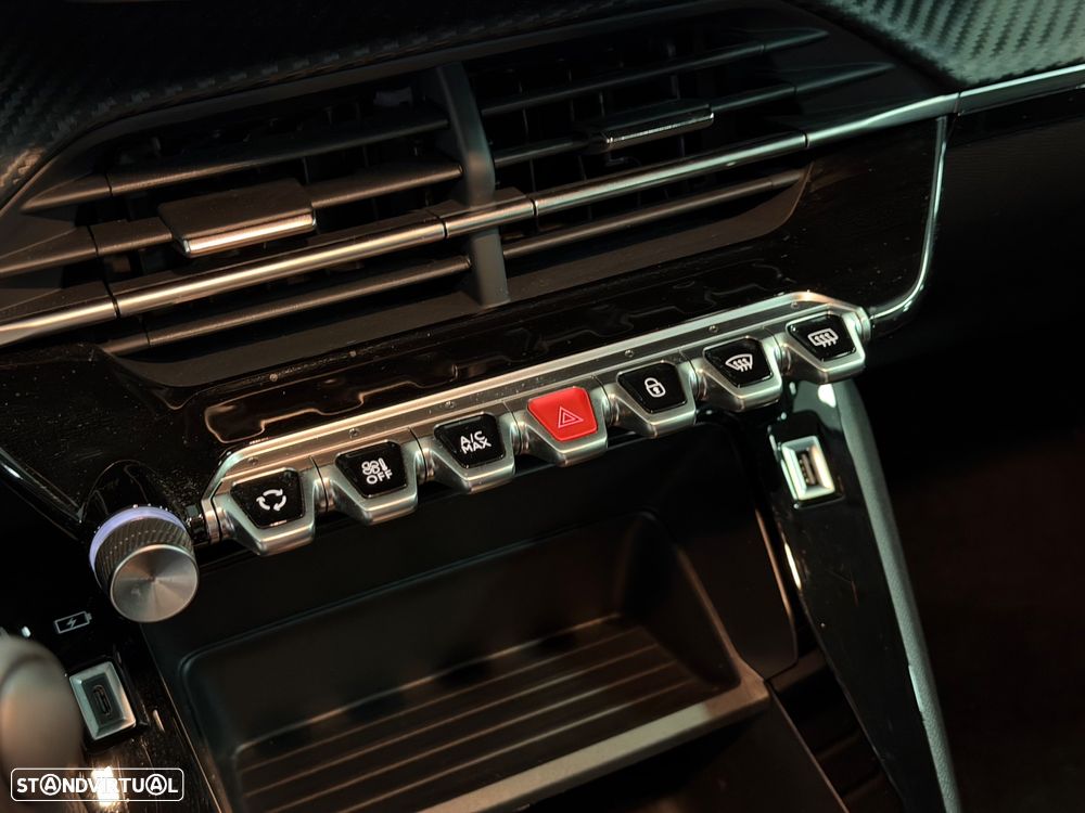 Peugeot e-208 Active Pack - 14