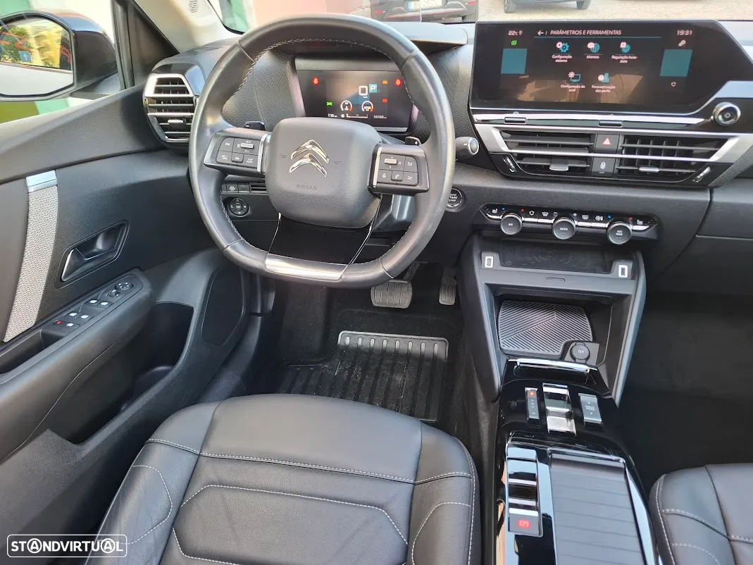 Citroën C4 PureTech 130 Stop&Start EAT8 SHINE - 9