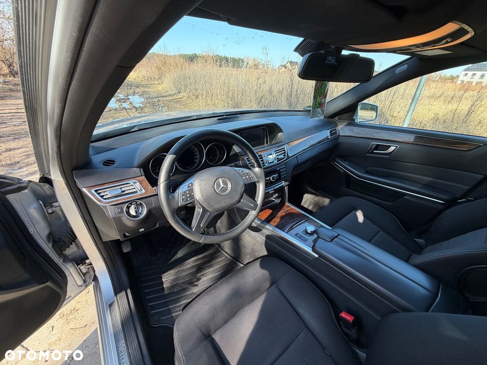 Mercedes-Benz Klasa E 220 CDI 7G-TRONIC - 13