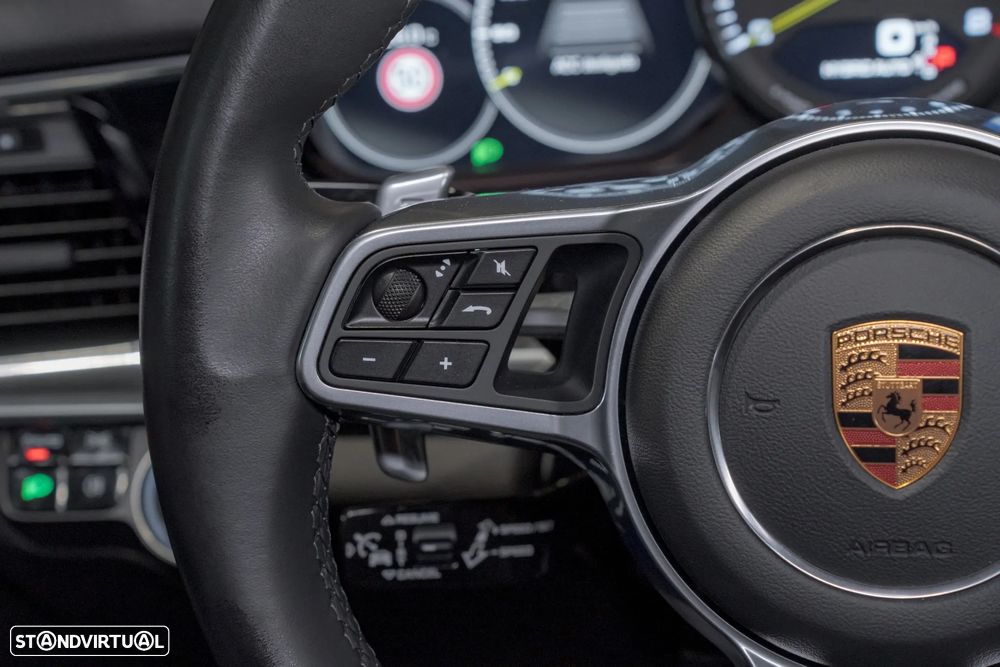 Porsche Panamera 4 E-Hybrid Platinum Edition - 10